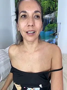 sandrafarrely Adlı Modelin Canlı XXX Sohbeti