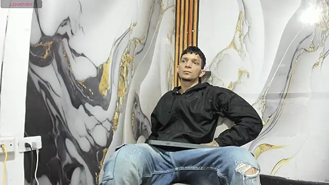 Straight_Guy22のウェブカメラショー