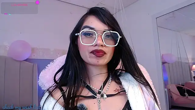 Chat XXX en directo de Emerald_gh