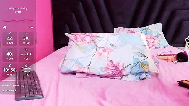 innocenthazel Webcamshow