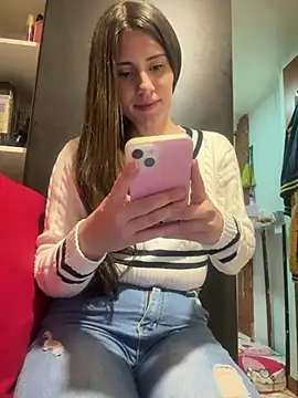 Isabella21_のライブXXXチャット