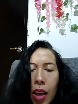 Chat XXX en directo de MiaForever1