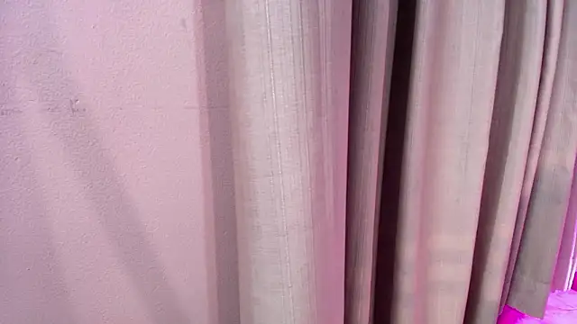 EllaVillaluna 现场XXX聊天