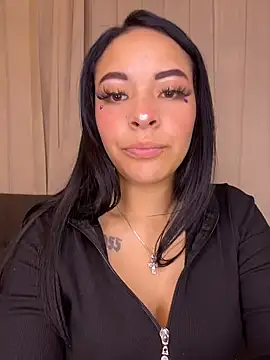 Chat XXX en directo de cristal__violetaa