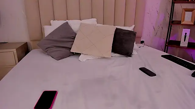 LilithHarperr_ webcam show