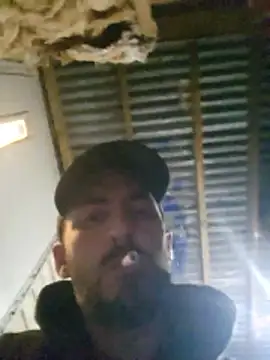 Chat XXX en directo de Bi_curious86