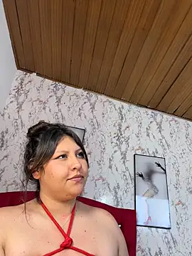 دردشة Larissa_Antonella الجنسية المباشرة