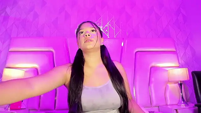 Chat +18 de HatsaJones ao vivo