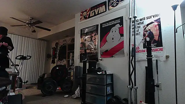 Pokazy przed kamerką – biggerisbetter12