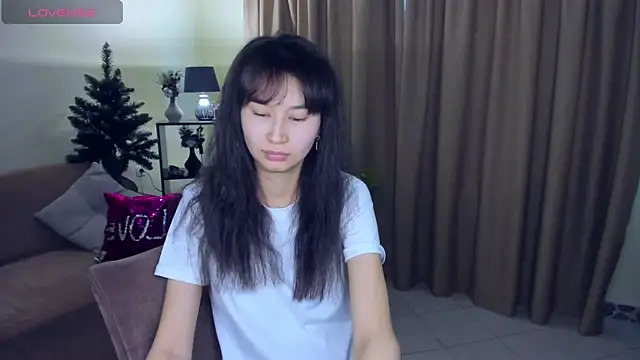 SheilaRare élő XXX-chatje