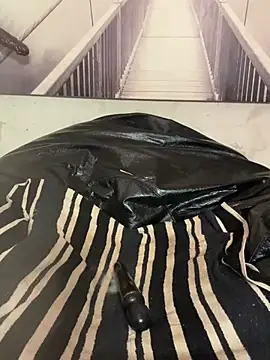 SEXaddictCANDY10 Adlı Modelin Canlı XXX Sohbeti