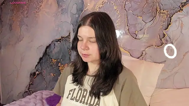 Mey_moon Adlı Modelin Canlı XXX Sohbeti