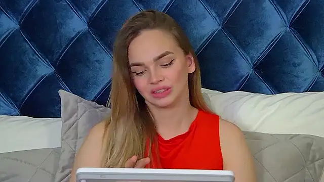 AnitaVenture Adlı Modelin Canlı XXX Sohbeti