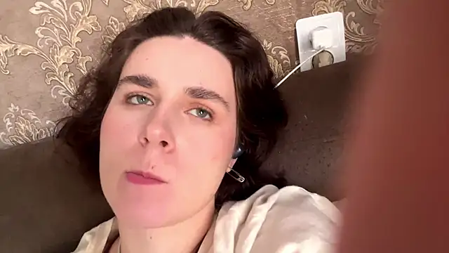 แชท XXX สดของ HannahDoll1