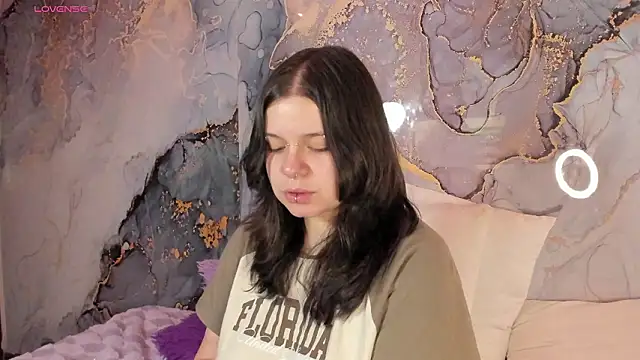 Mey_moon Chat XXX in diretta