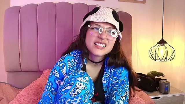 Hanabie_ Chat XXX in diretta