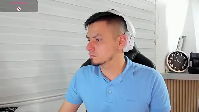 Онлайн чат XXX Rick_Adams