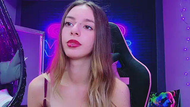 CoraVex's Live XXX Chat