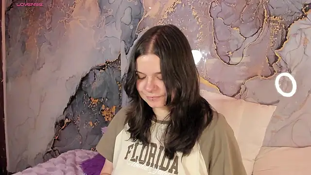 Mey_moon Adlı Modelin Canlı XXX Sohbeti