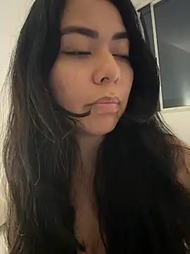 XXX chat uživo modela PetitLumiere