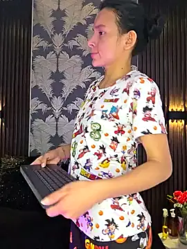 _shantal_smith's Live XXX Chat