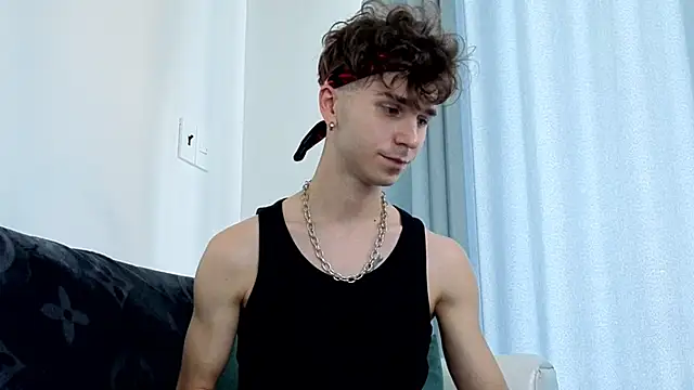 Chat XXX en directo de Joseph__Quinn