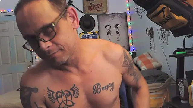 BuffshagswellのライブXXXチャット