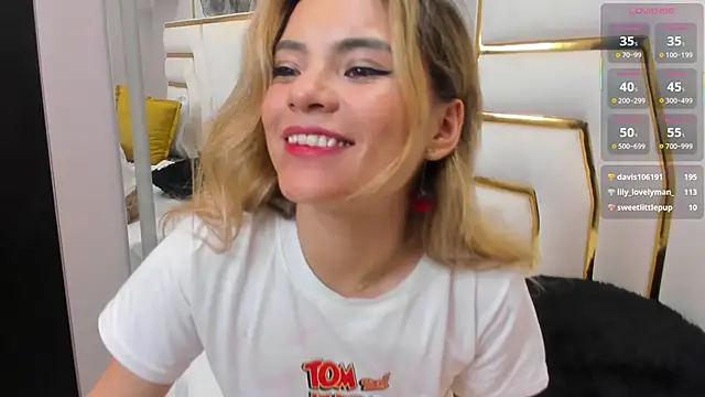 NalaRosseのライブXXXチャット