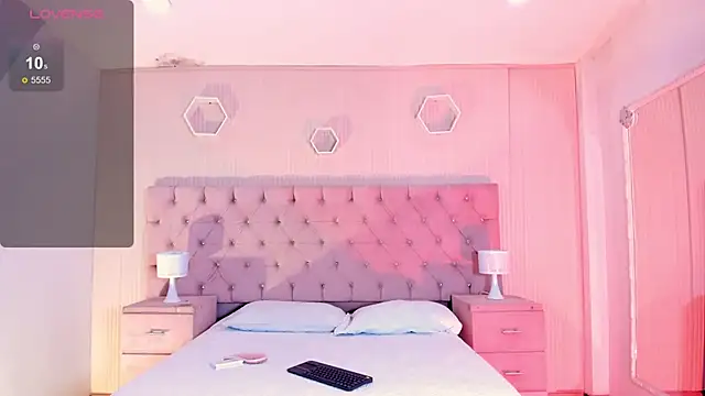 Show de AdharaSweet1_ na webcam