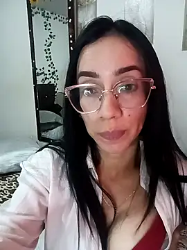 XXX chat uživo modela YaraDuartee