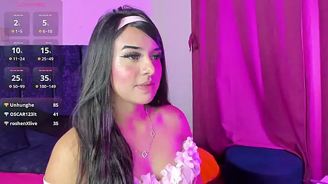 Holly_pink_のライブXXXチャット