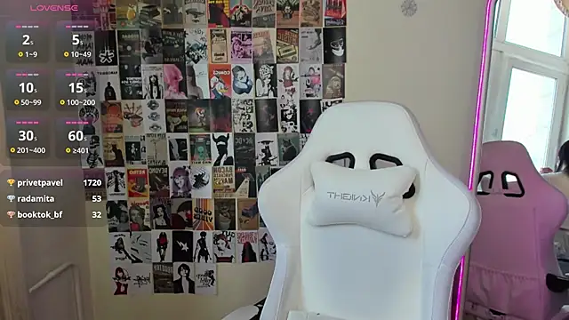 Pokazy przed kamerką – AliceeinWonderlanddd