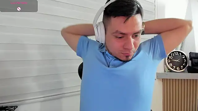 Chat XXX en directo de Rick_Adams