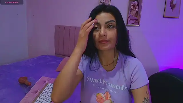 mei_kora's Live XXX Chat