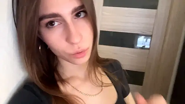 ElsieKuhlmann Chat XXX live