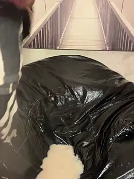 SEXaddictCANDY10: онлайн-секс-чат