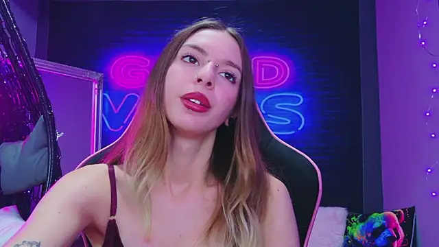 Chatroom XXX en direct de CoraVex