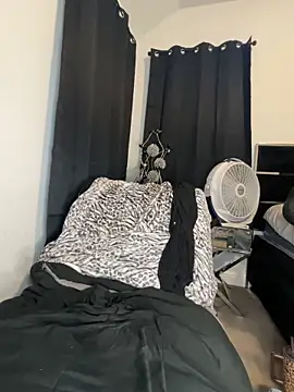 Exotic_Queen_: онлайн-секс-чат