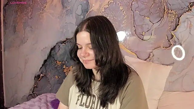 Mey_moon Adlı Modelin Canlı XXX Sohbeti