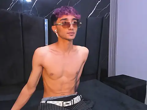 XXX chat uživo modela KrisX_hl