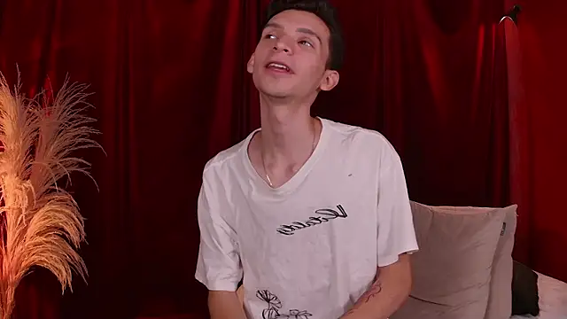 XXX chat uživo modela VicenteFerrer