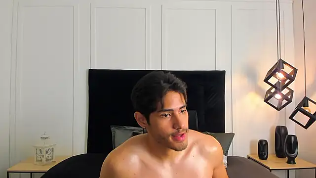 TylerLions' Live XXX Chat