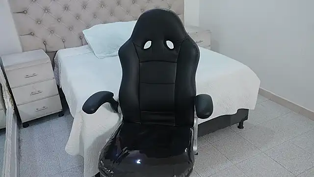 JhoanLeandro's Live XXX Chat