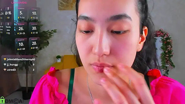 FlirtyAura Live XXX Chat