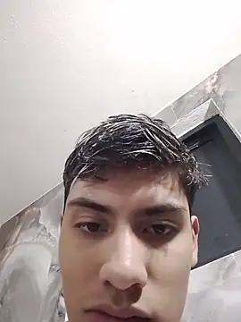 aispuro8505's Live XXX Chat