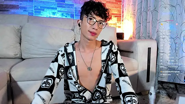 mhatias_ live XXX chat