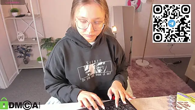 Онлайн чат XXX Nuura_Moore