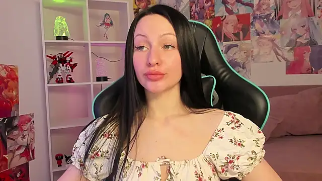 NaomiBlakesのライブXXXチャット