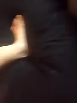 intoyou1689 Adlı Modelin Canlı XXX Sohbeti