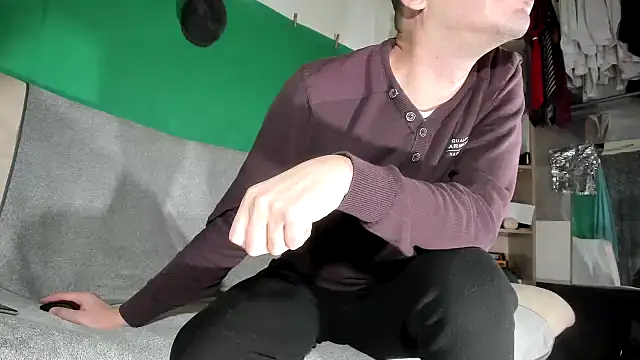 viraglaci18@xh's Live XXX Chat